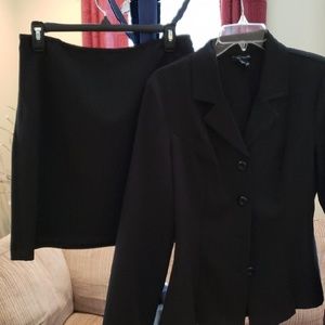 Skirt w/jacket